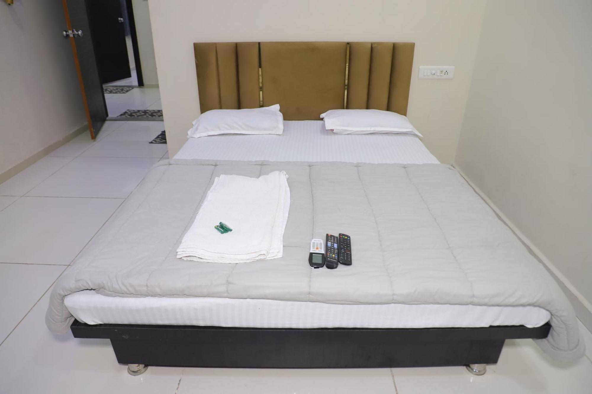 Satkar Home Stay Ujaim Exterior foto